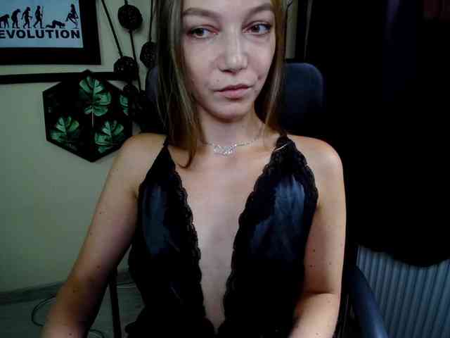 EmillyExtasy webcam