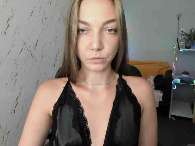 EmillyExtasy webcam