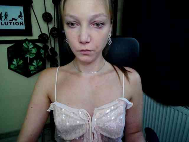 EmillyExtasy webcam