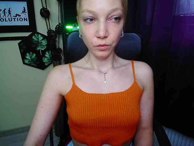 EmillyExtasy webcam