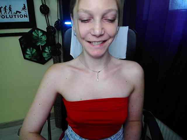EmillyExtasy webcam