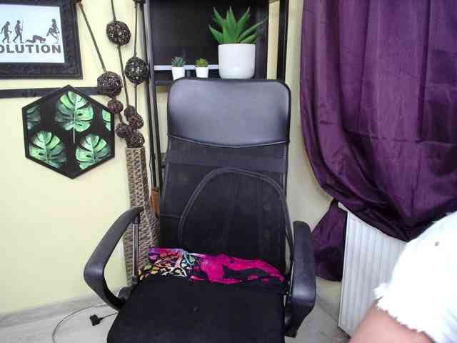 EmillyExtasy webcam