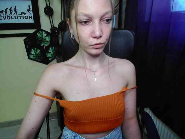 EmillyExtasy webcam
