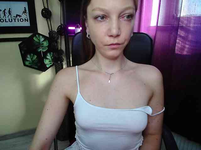 EmillyExtasy webcam