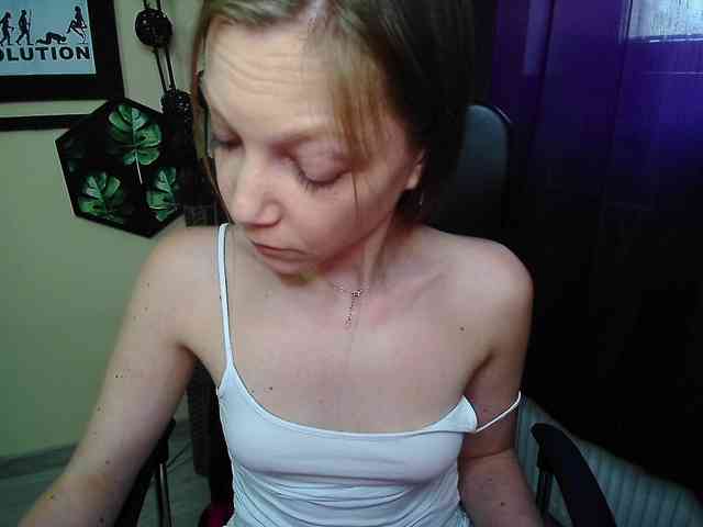 EmillyExtasy webcam