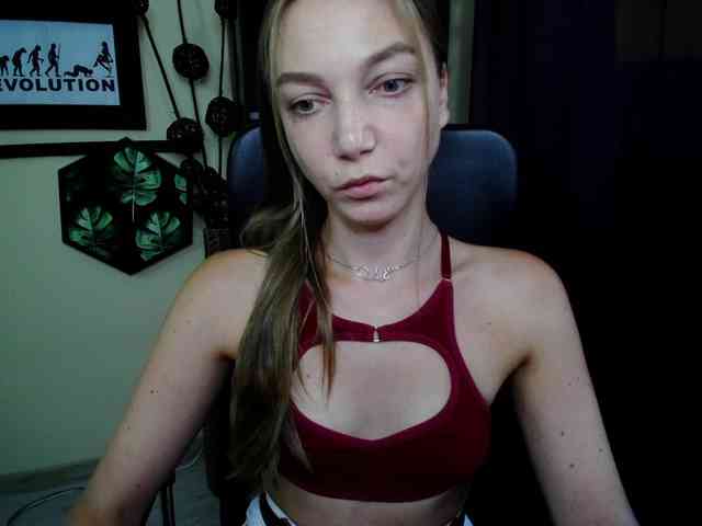 EmillyExtasy webcam
