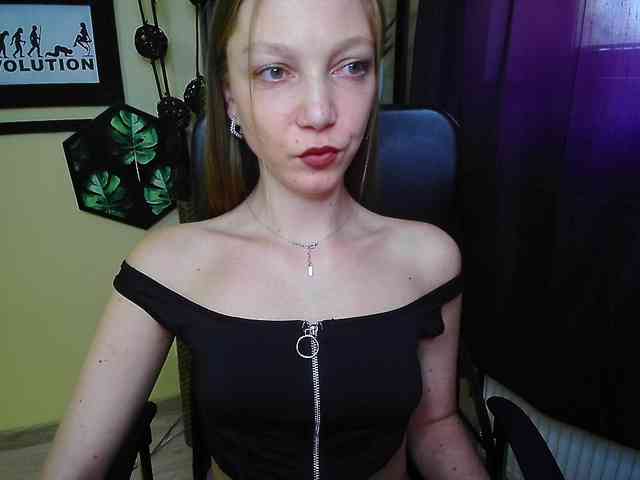 EmillyExtasy webcam