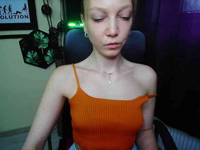 EmillyExtasy webcam