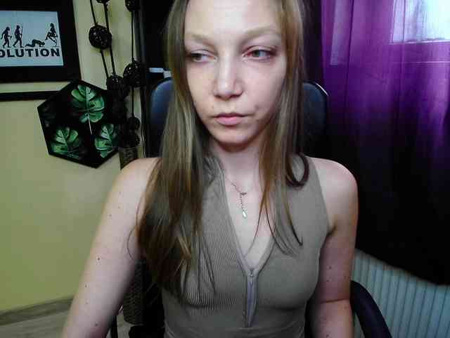 EmillyExtasy webcam