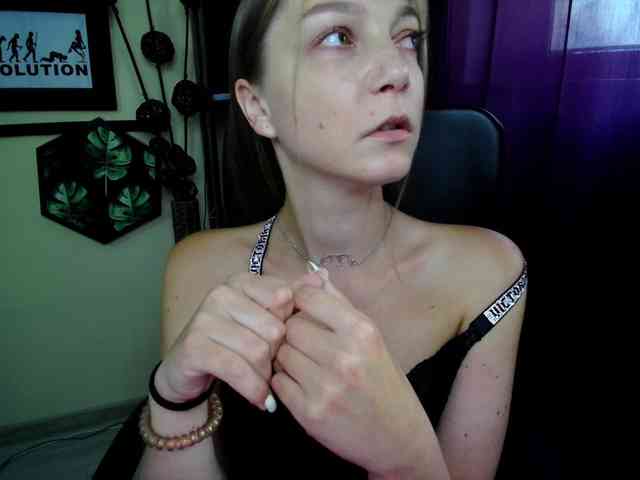 EmillyExtasy webcam