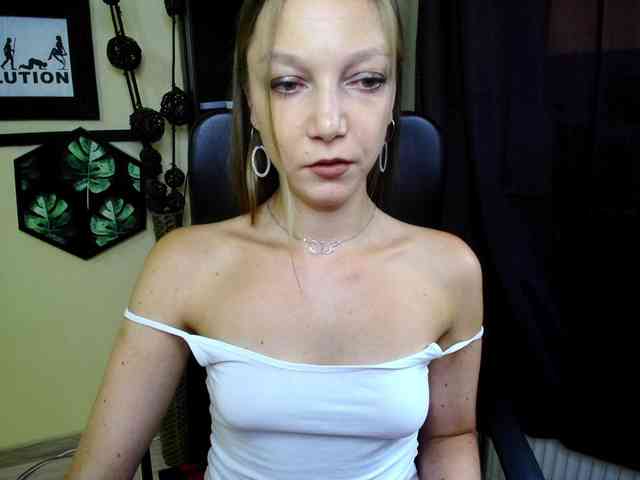 EmillyExtasy webcam