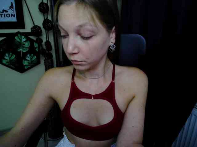 EmillyExtasy webcam