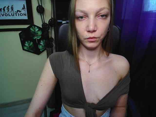 EmillyExtasy webcam