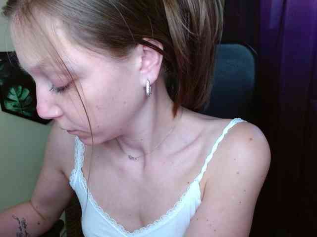 EmillyExtasy Live Webcam on BongaCams