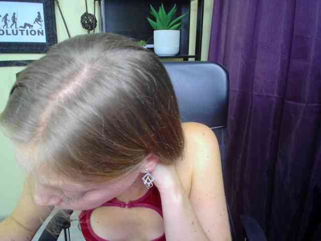 EmillyExtasy webcam
