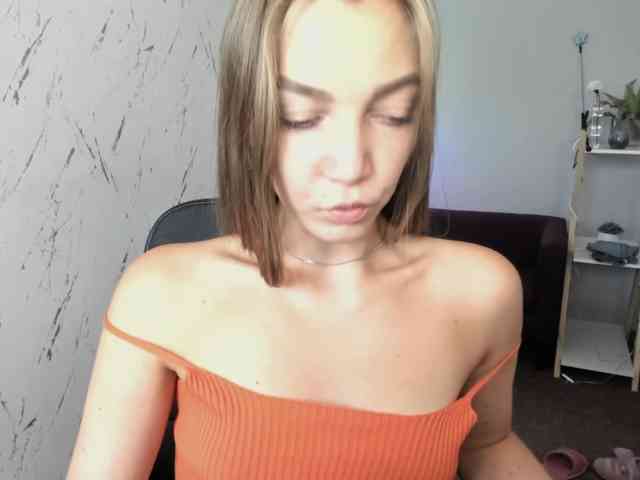 EmillyExtasy webcam