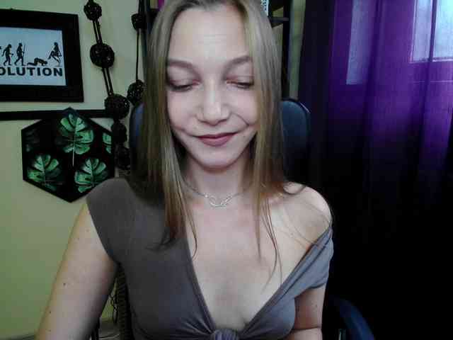 EmillyExtasy webcam