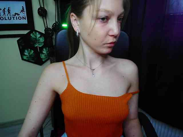 EmillyExtasy webcam