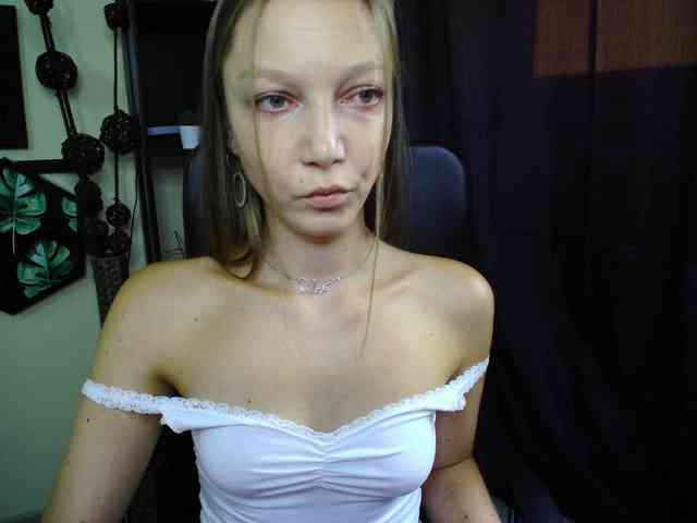 EmillyExtasy webcam