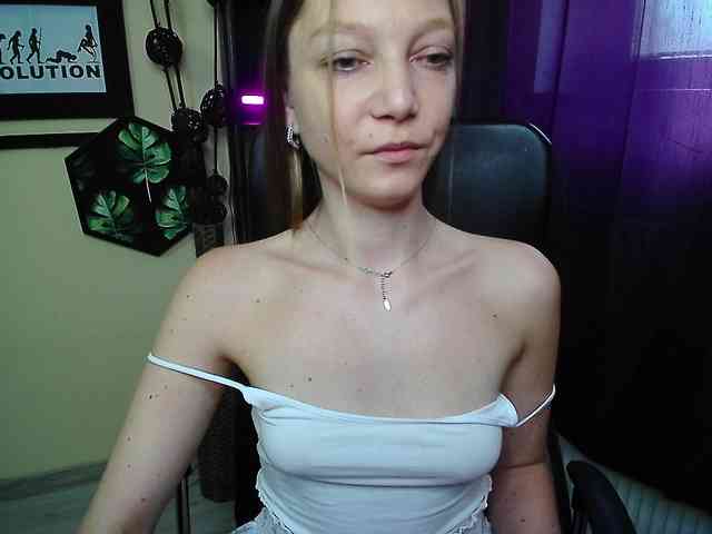 EmillyExtasy webcam