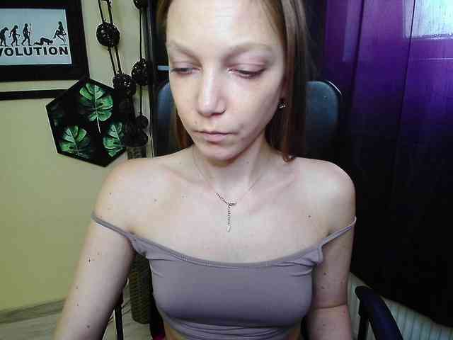 EmillyExtasy webcam