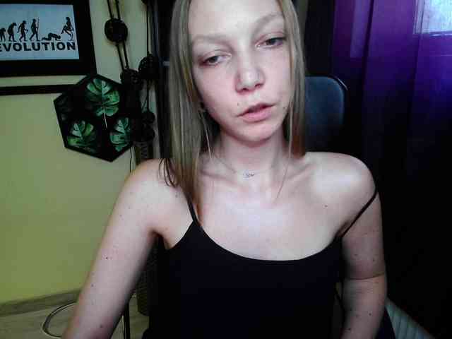 EmillyExtasy webcam