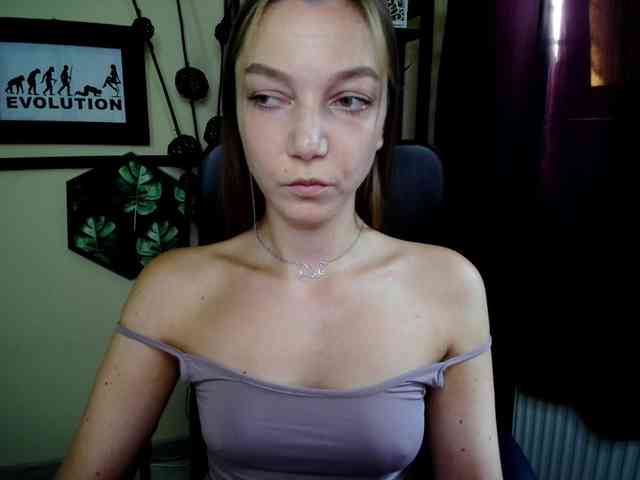 EmillyExtasy Live Webcam on BongaCams
