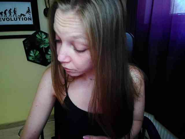 EmillyExtasy webcam