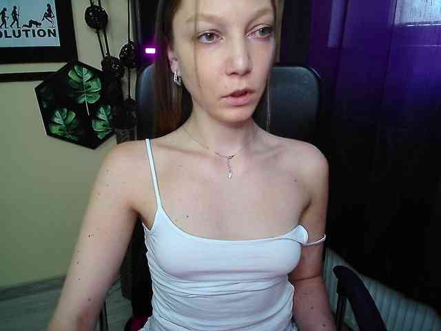 EmillyExtasy webcam