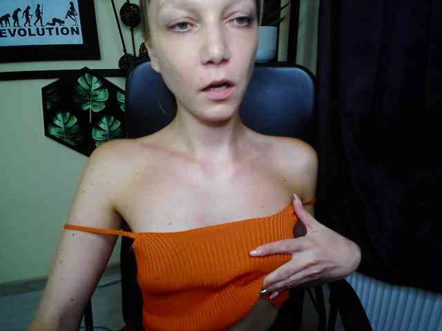 EmillyExtasy webcam