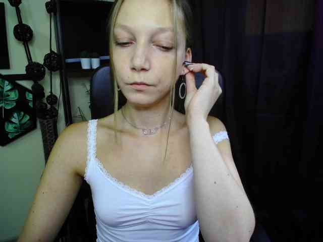 EmillyExtasy webcam