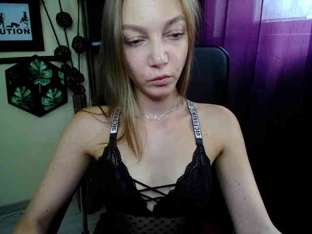 EmillyExtasy webcam