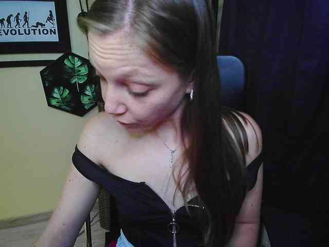 EmillyExtasy webcam