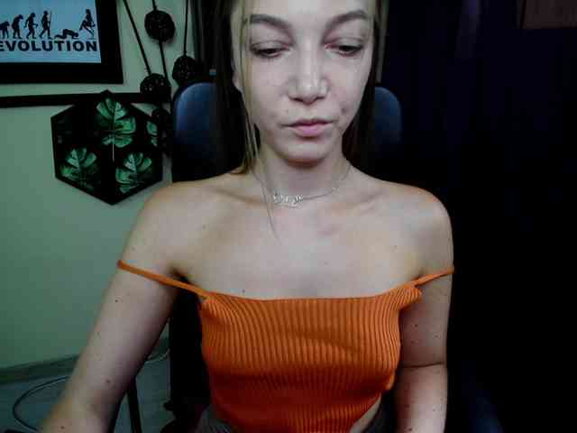 EmillyExtasy webcam