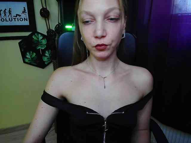 EmillyExtasy webcam