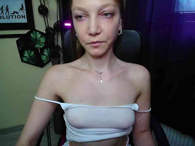 EmillyExtasy webcam