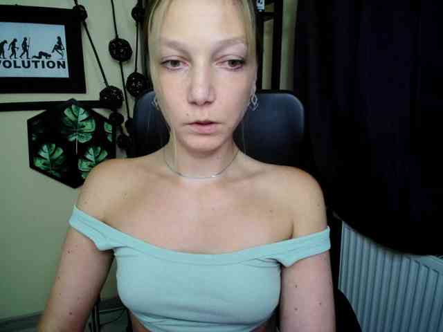 EmillyExtasy webcam
