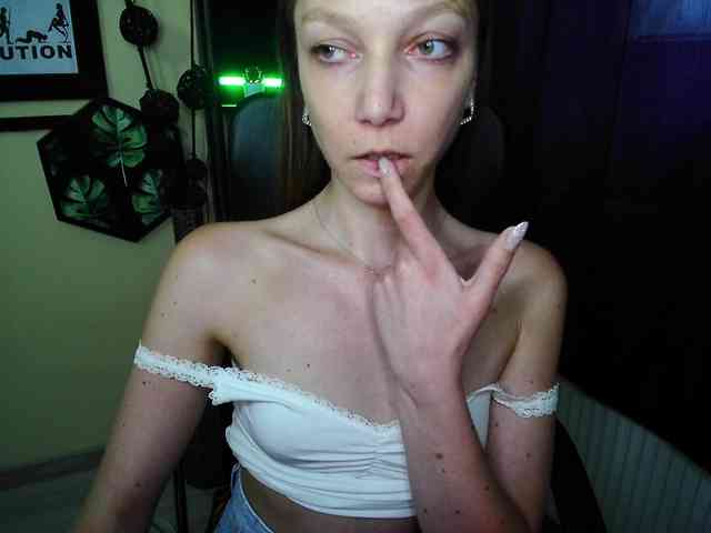 EmillyExtasy webcam