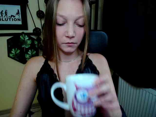 EmillyExtasy webcam