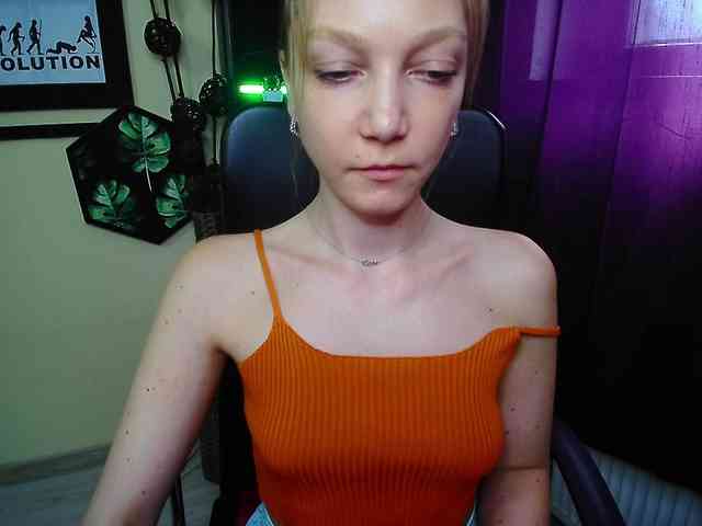 EmillyExtasy webcam