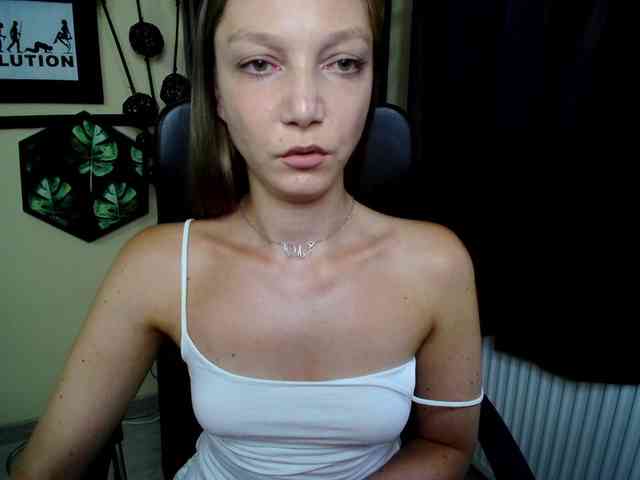 EmillyExtasy webcam