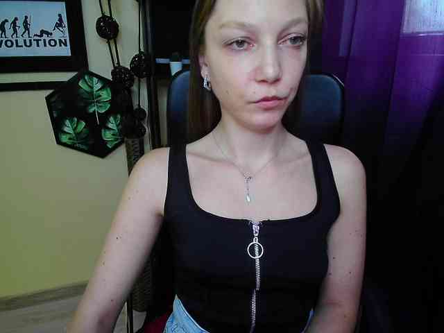 EmillyExtasy webcam