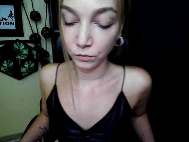 EmillyExtasy webcam