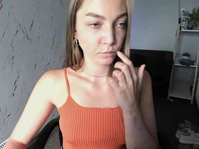 EmillyExtasy webcam