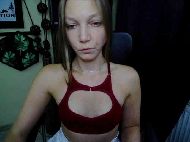 EmillyExtasy webcam