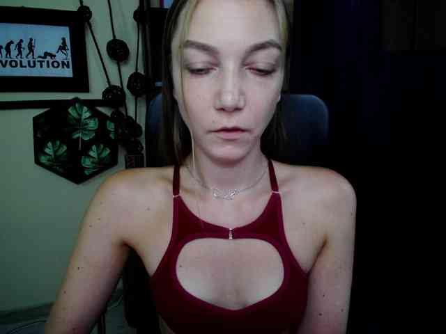 EmillyExtasy webcam