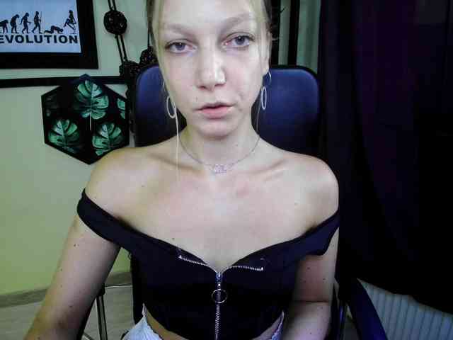 EmillyExtasy webcam