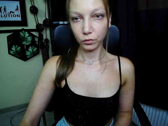 EmillyExtasy webcam