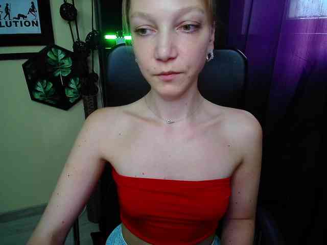 EmillyExtasy webcam