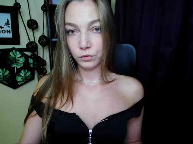 EmillyExtasy webcam